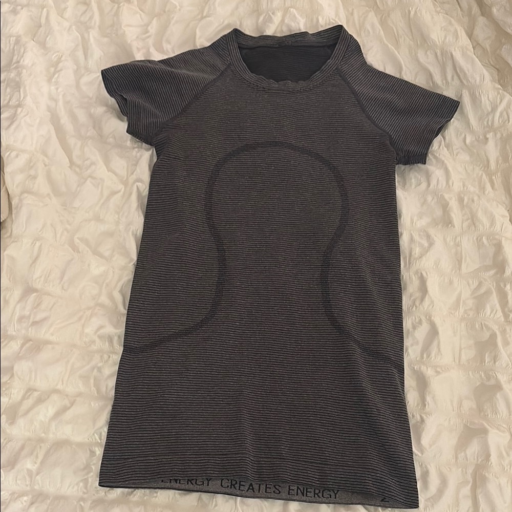 lululemon athletica Black Short Sleeve Tee